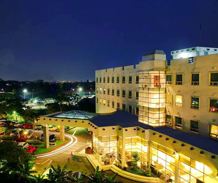 Forbis Hotel - Image 1