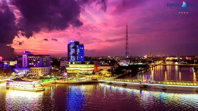 Ninh Kieu Riverside Hotel - Image 1