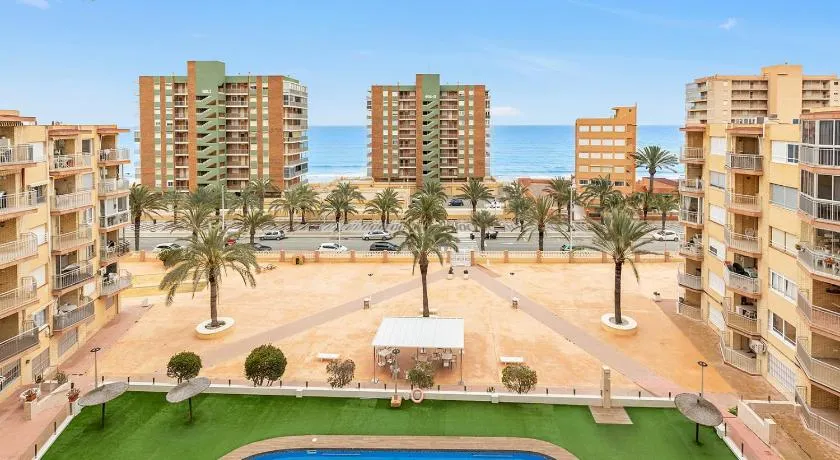 Appartement en 1ère ligne de la plage à Arenales - Image 1