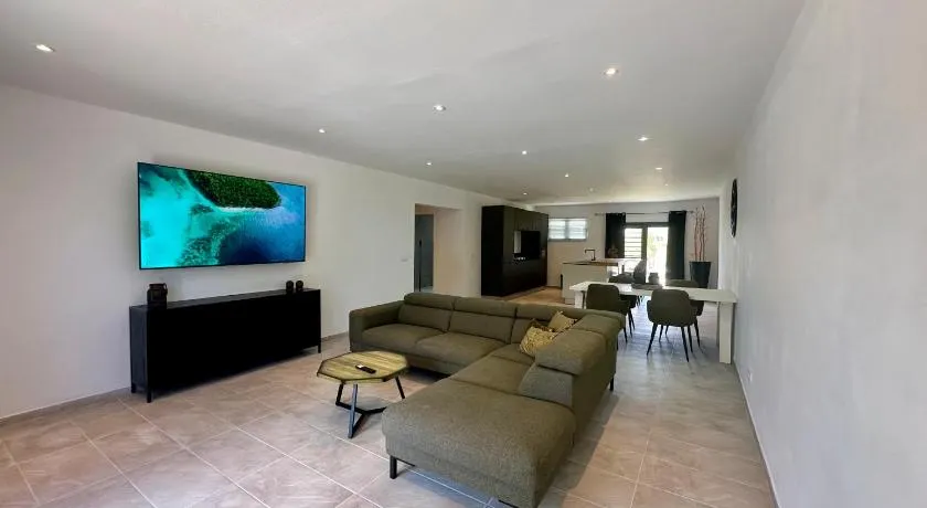 Trupiaal Apartment - Regal Rentals Curacao - Image 1
