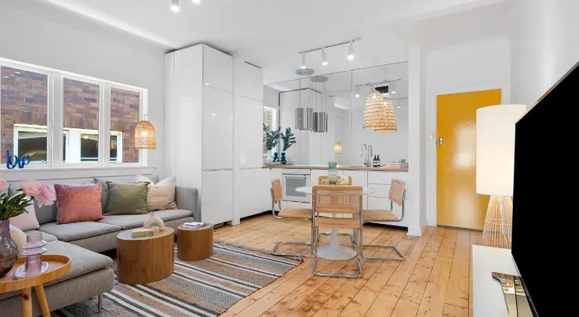 Belles at Bondi Beach Studios 2 Bed Apartments 500m to Beach - Image 1