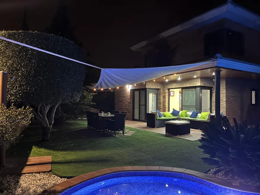 Washingtonia Villa near Sitges - Image 1