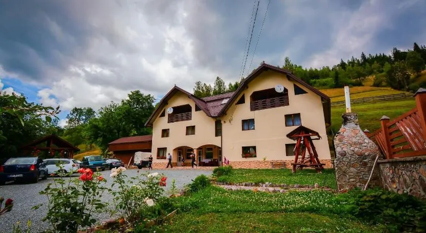 Pensiune Agroturistică Casa Alex - Image 1