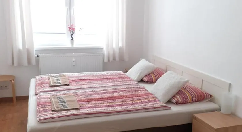 APARTMÁN BRATISLAVA city & parking - Image 1