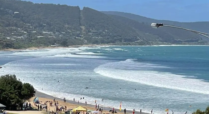 Ocean view in Lorne - Image 1