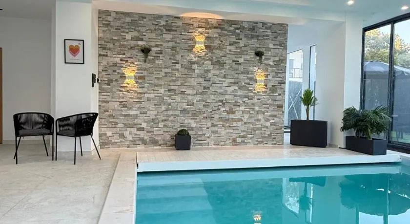 Exceptionnel Studio Versailles - Image 1