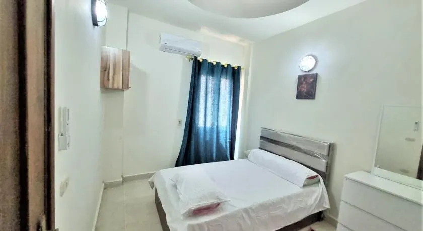 2 bedroom quiet flat at makadi heights - Image 1