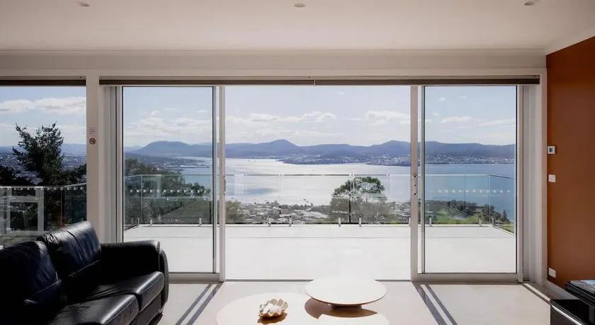 Modern Luxury & Sweeping Views in Sandy Bay - Image 1