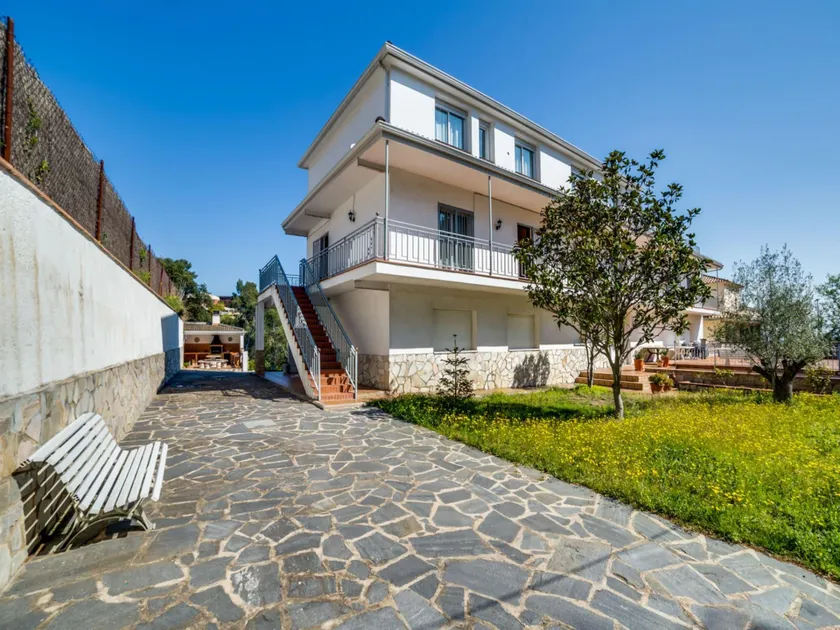Villa in Sant Genis near Costa Brava Beaches - Image 1