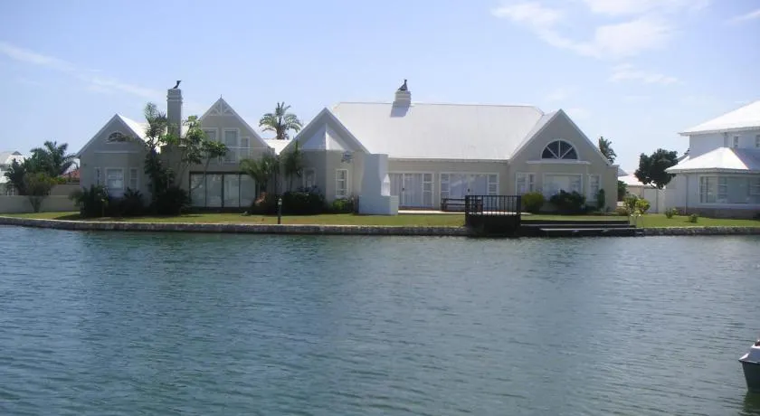 Waterside Living MM1297 - Image 1