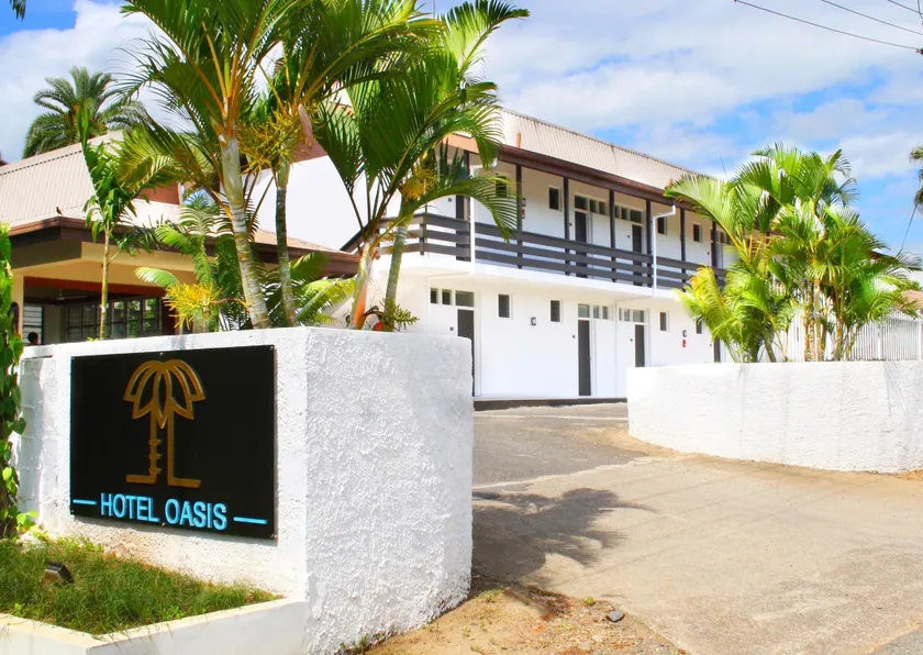 Hotel Oasis - Image 1