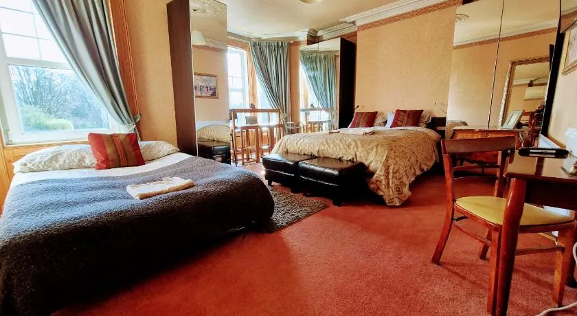 Four Lovely Victorian Rooms Belfast - Image 1