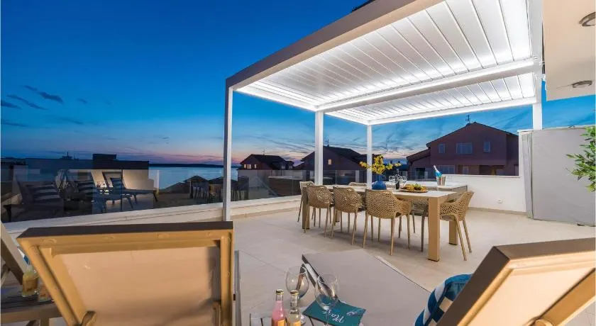 Mandre Sunset Luxury Suites - Image 1