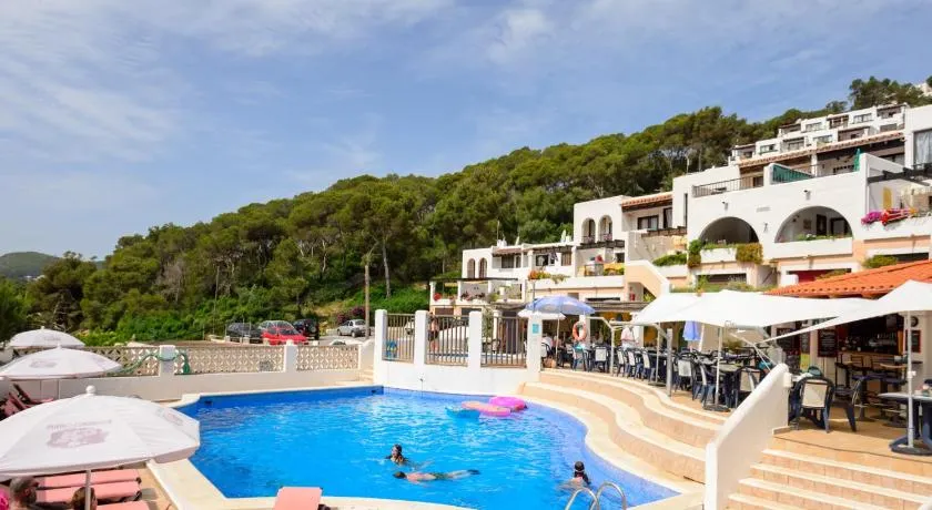 Maison de vacances \"Casita en Cala Llonga\" avec vue sur la mer, jardin et piscine partagés - Image 1