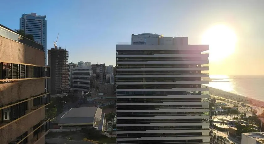Apê de 2 quartos reformado e decorado a 100m da Beira Mar - Image 1