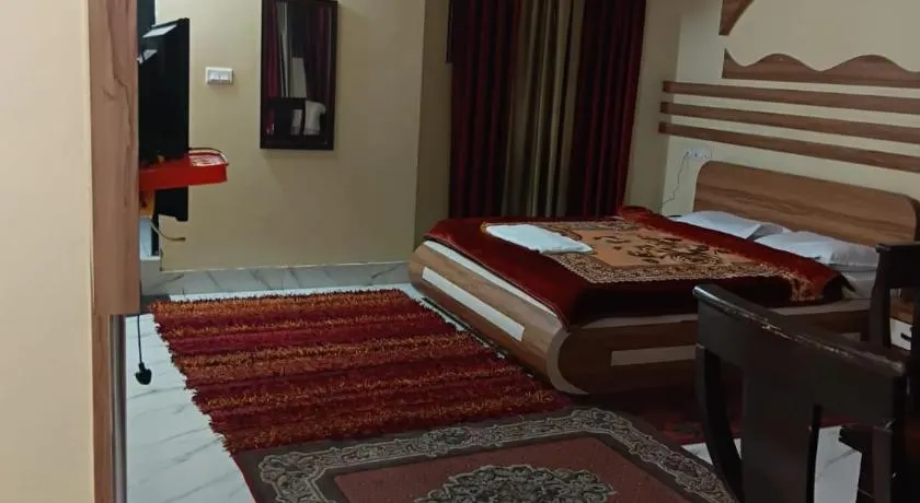 Hotel ratna priya pvt ltd - Image 1