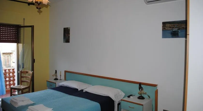 B&b La Scogliera - Image 1