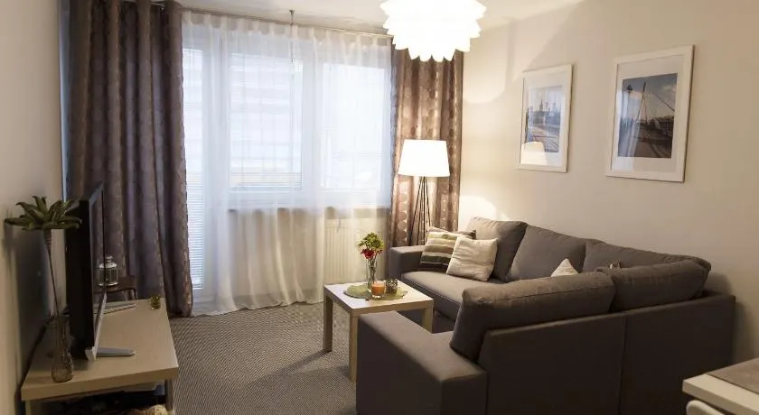 Warsaw Budget Apartments - Image 1