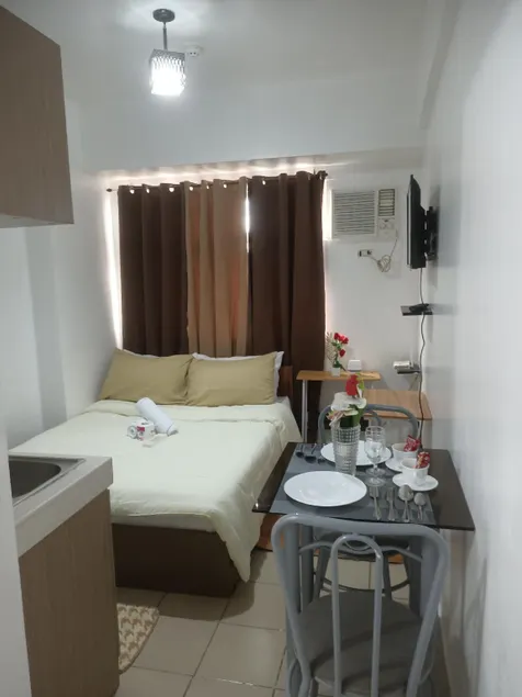 AFFORDABLE  CONDO STAYCATION  IN EDSA MANDALUYONG - Image 1
