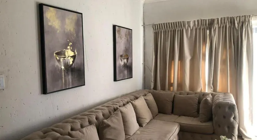 Inviting 3-Bed Apartment in Edenvale - Image 1