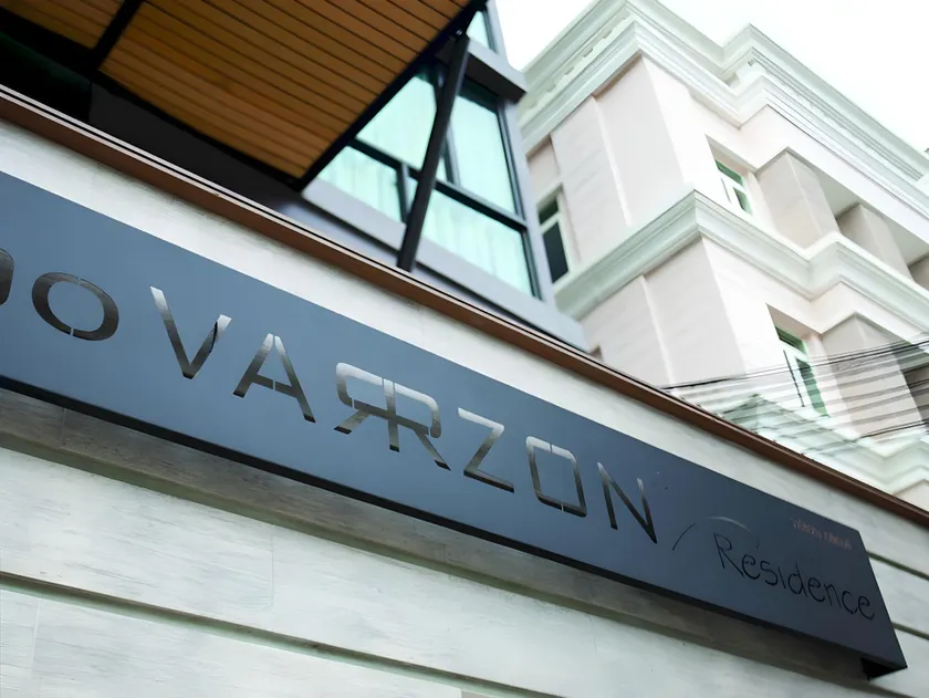 Varrzon Residence Srinakarin 56 - Image 1