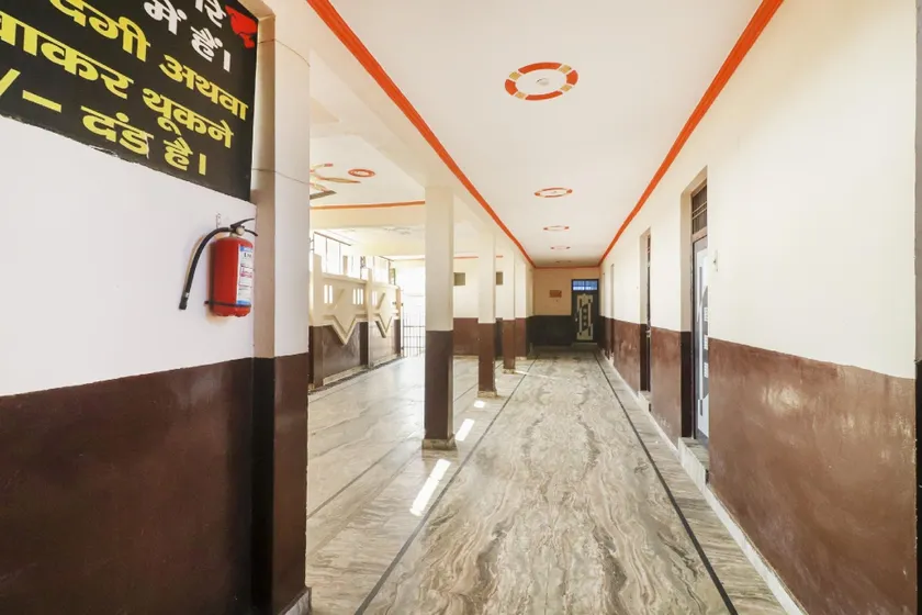 72863 New Satkar Hotel - Image 1