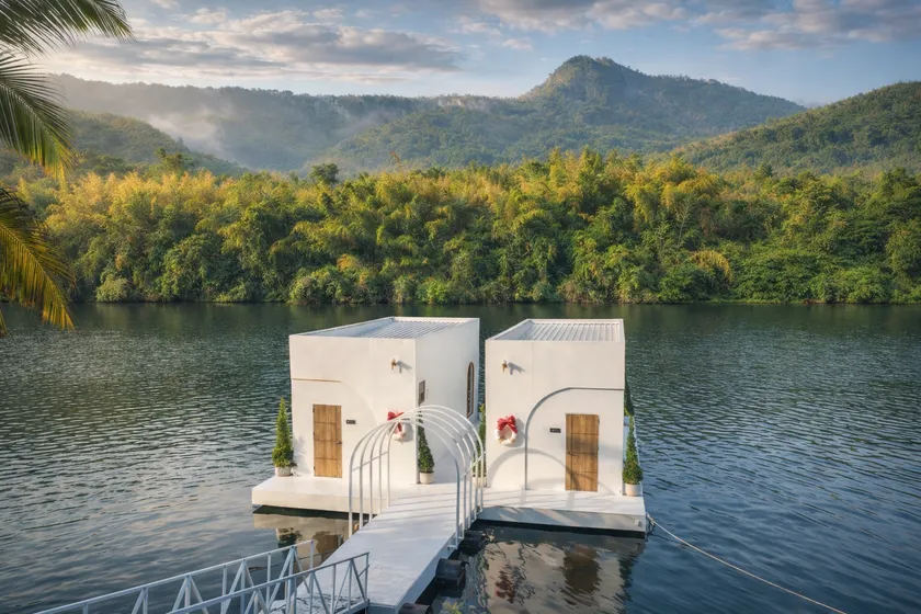 Heaven Raft Erawan Floating Resort Romantic River View - Image 1