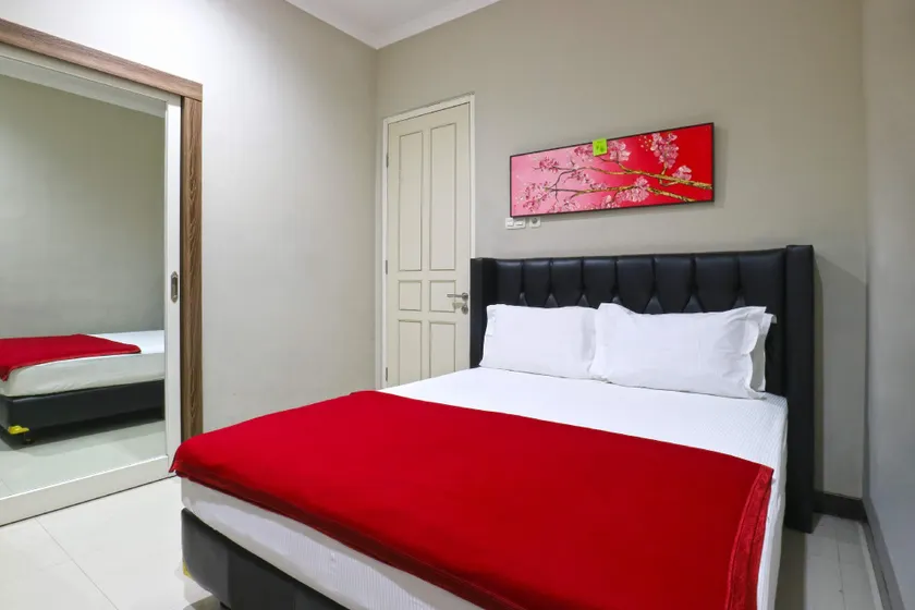 Chiaro Hotel Syariah - Image 1