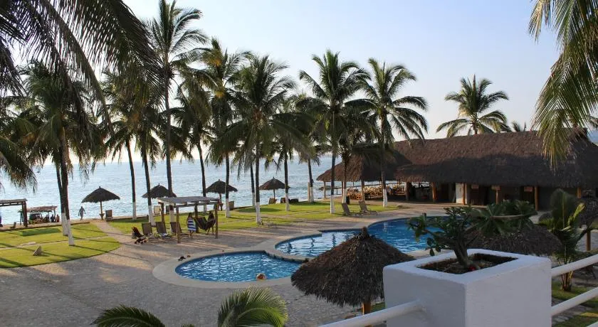 Hotel Mayto - Image 1