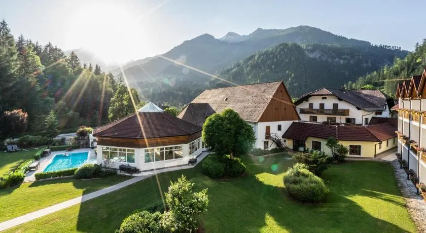 Relax- & Wanderhotel Poppengut - Image 1