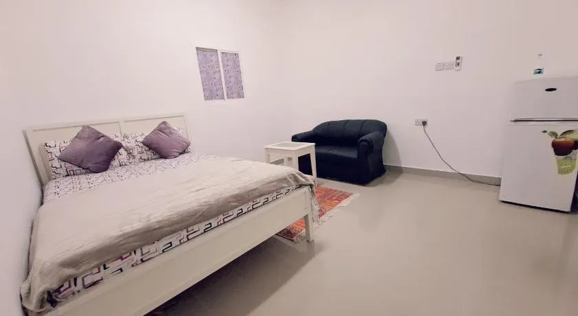Easy Stay - Image 1