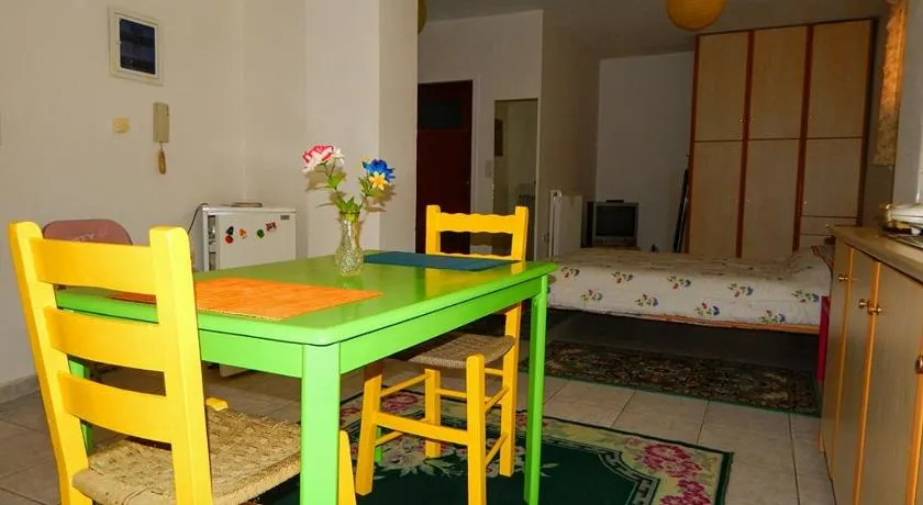 Small studio near the center of Tripoli - Image 1