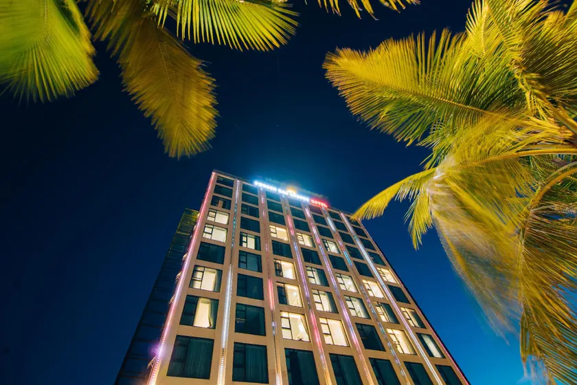 Phương Bắc Luxury Hotel - Image 1
