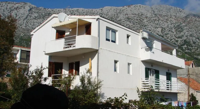 Apartments Vrtina - Image 1