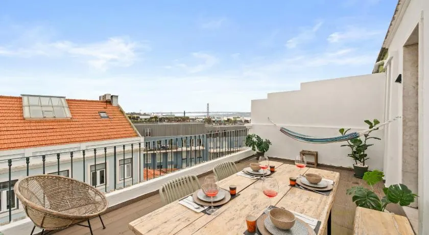 BmyGuest - River View Terrace Apartment - Image 1