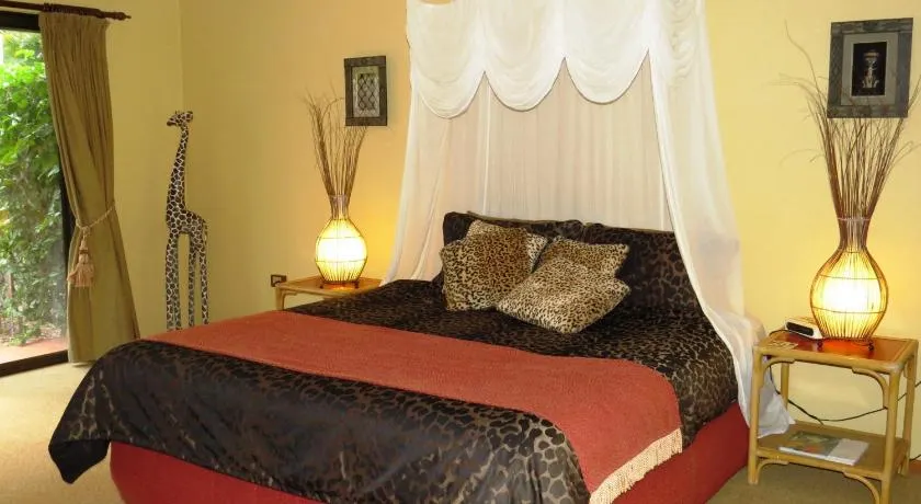 Gumtree on Gillies Bed and Breakfast - Image 1