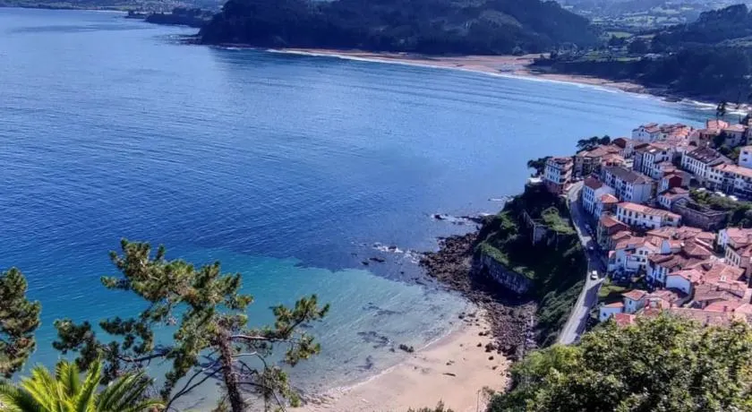 VIVIENDA VACACIONAL "EL CANXILÓN" Situada en Lastres - Zona Oriente de ASTURIAS - Casa independiente - Terraza con vistas al mar a 800 m de la playa - Image 1