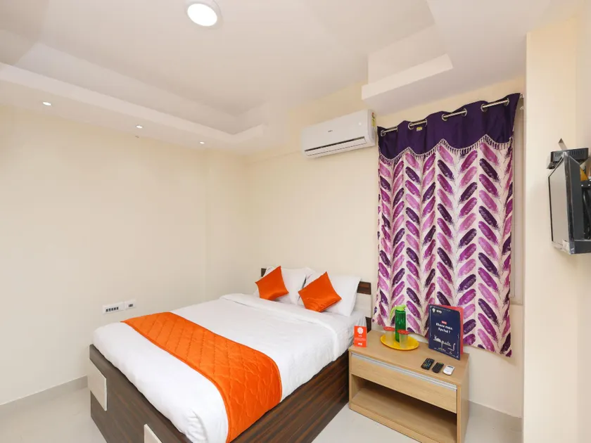 PHOENIX INN - Image 1