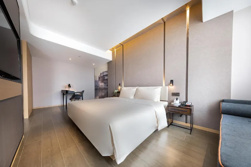 Atour Hotel Heze Ancient City Park - Image 1