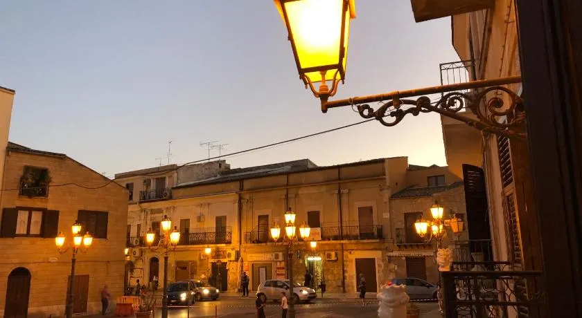 Cortile Umberto - Image 1