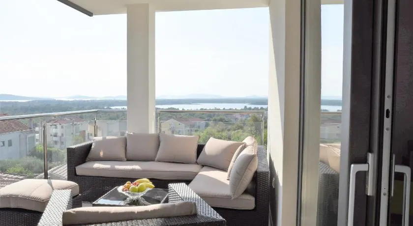 Villa M - Your business & holiday apartment in Sibenik - Image 1