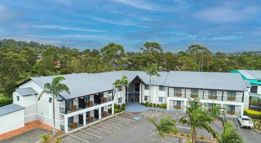 Warners at the Bay - Image 1