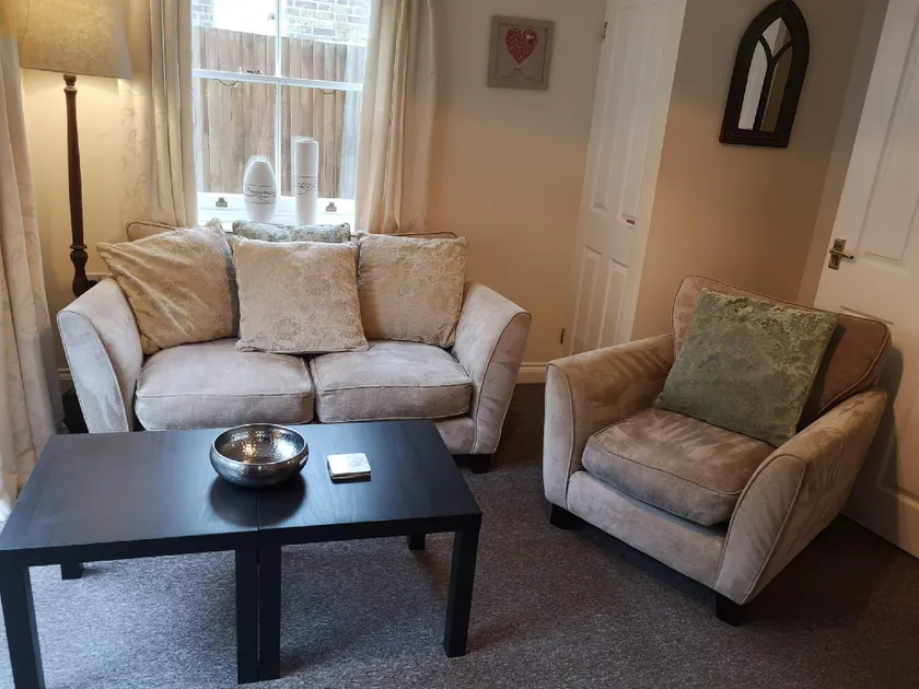 Coastal Escape Deal - 2 Bedroom House -Short Lets & Serviced Accommodation - Image 1