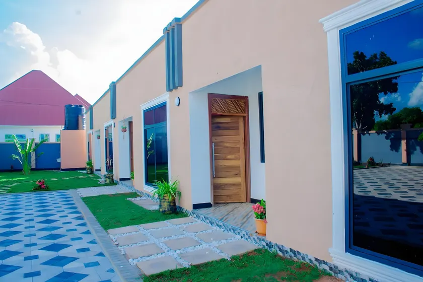Nico Garden Apartment - Image 1