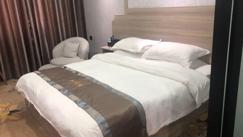 Xinhua Hotel (Jiulong Road Branch) - Image 1