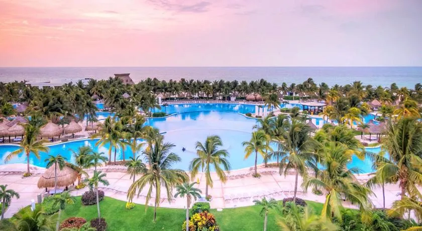 Suites at Mayan Palace Vidanta Resort Riviera Maya - Image 1