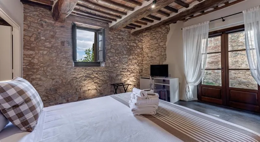 BORGO MEDIEVALE b&b - Centro Storico - Capitano Collection, Albergo Diffuso, Village Experience - Image 1