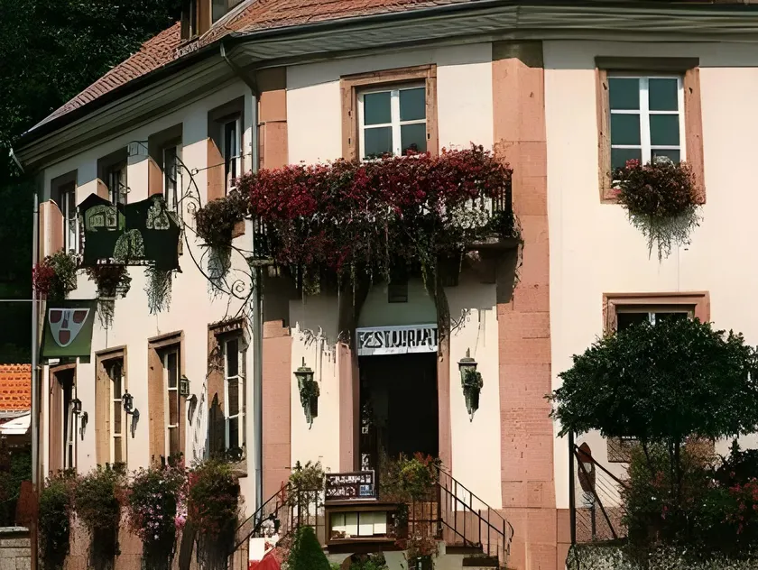 Hotel Restaurant 3 Châteaux - Image 1