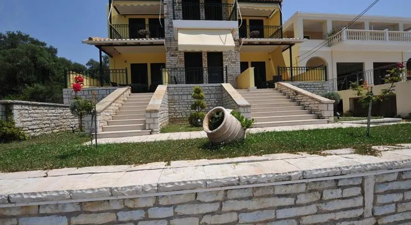 Koronisia Apartments - Image 1