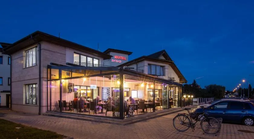 Simbad Hotel & Bar Superior - Image 1